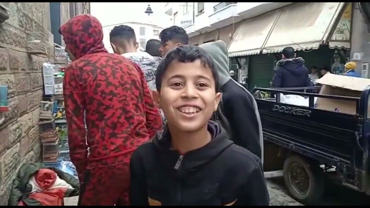 جولة في السوق الأسبوعي تطوان للطيور🕊🐦👑 وحمام الزينة فرجة ممتعة لجميع المواليع إدعمونا بالإشتراك 🥰🥇☣🦜