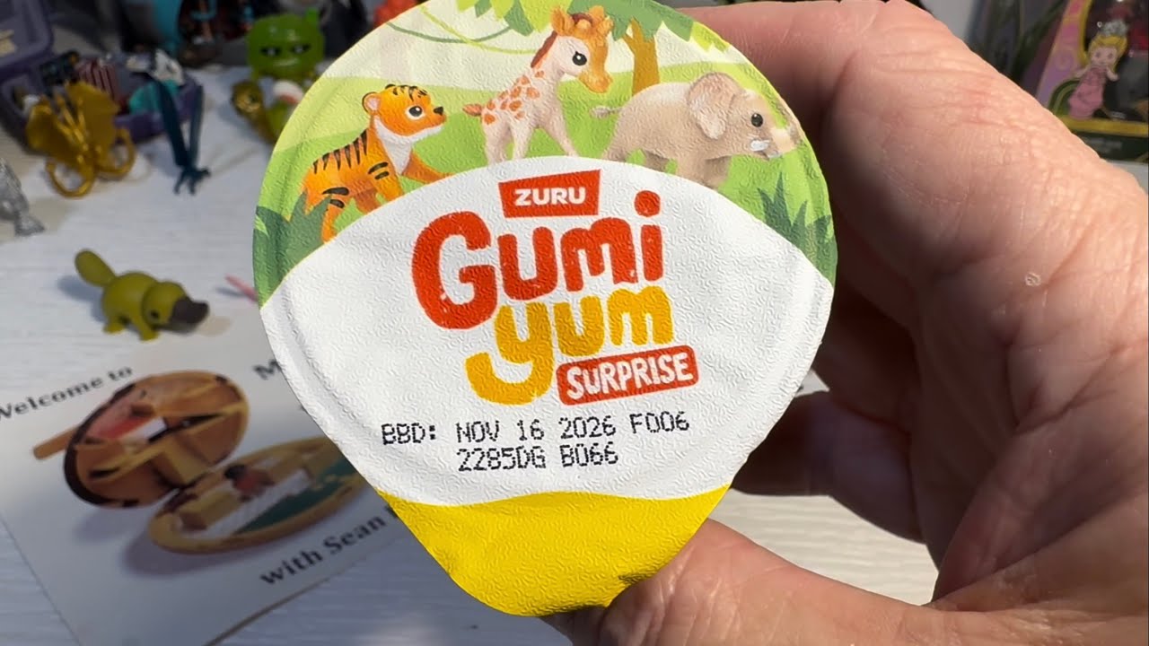 Opening 4 Zuru Wildlife Gumi Yums - New Package??