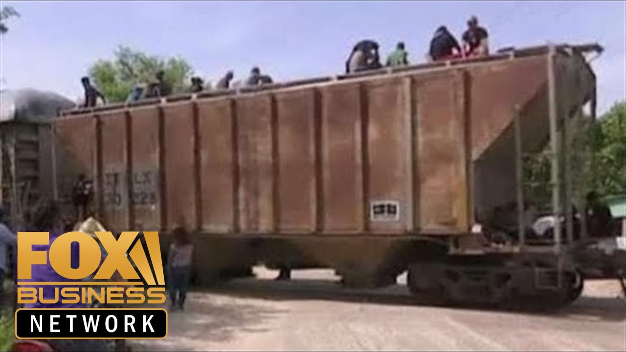 Trump changes asylum policy as border crisis rages on