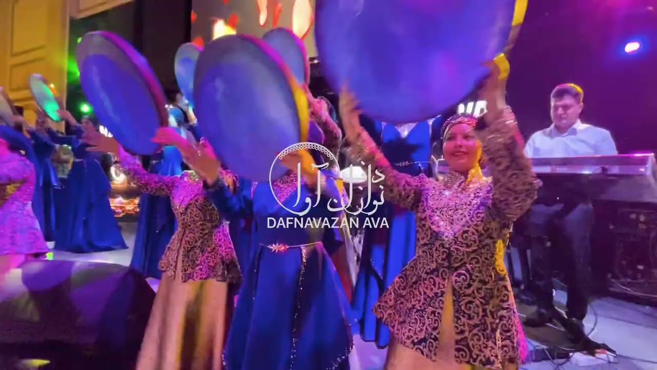 آهنگ کردی با دف و با حضور استاد عزیز ویسی دف‌نوازان آوا 09120341681 