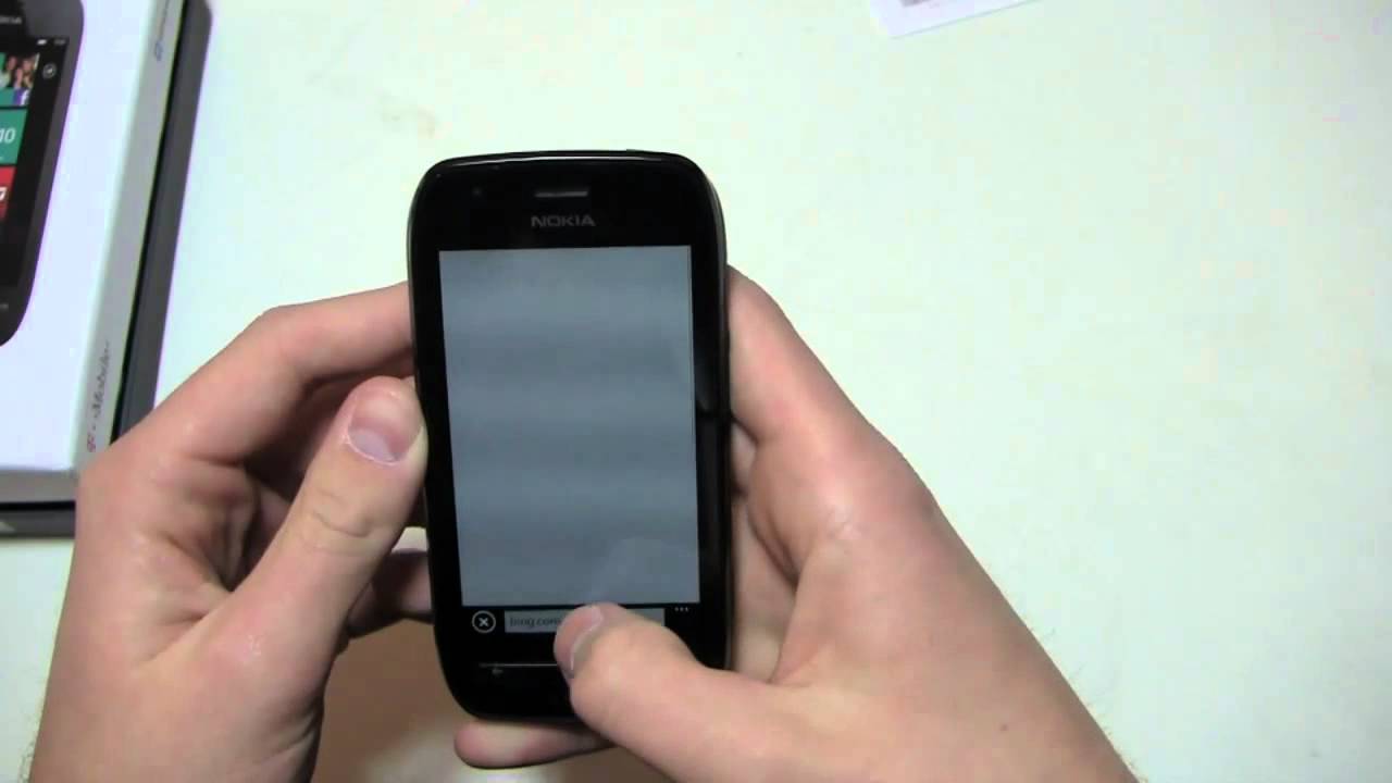 Nokia Lumia 710 Unboxing