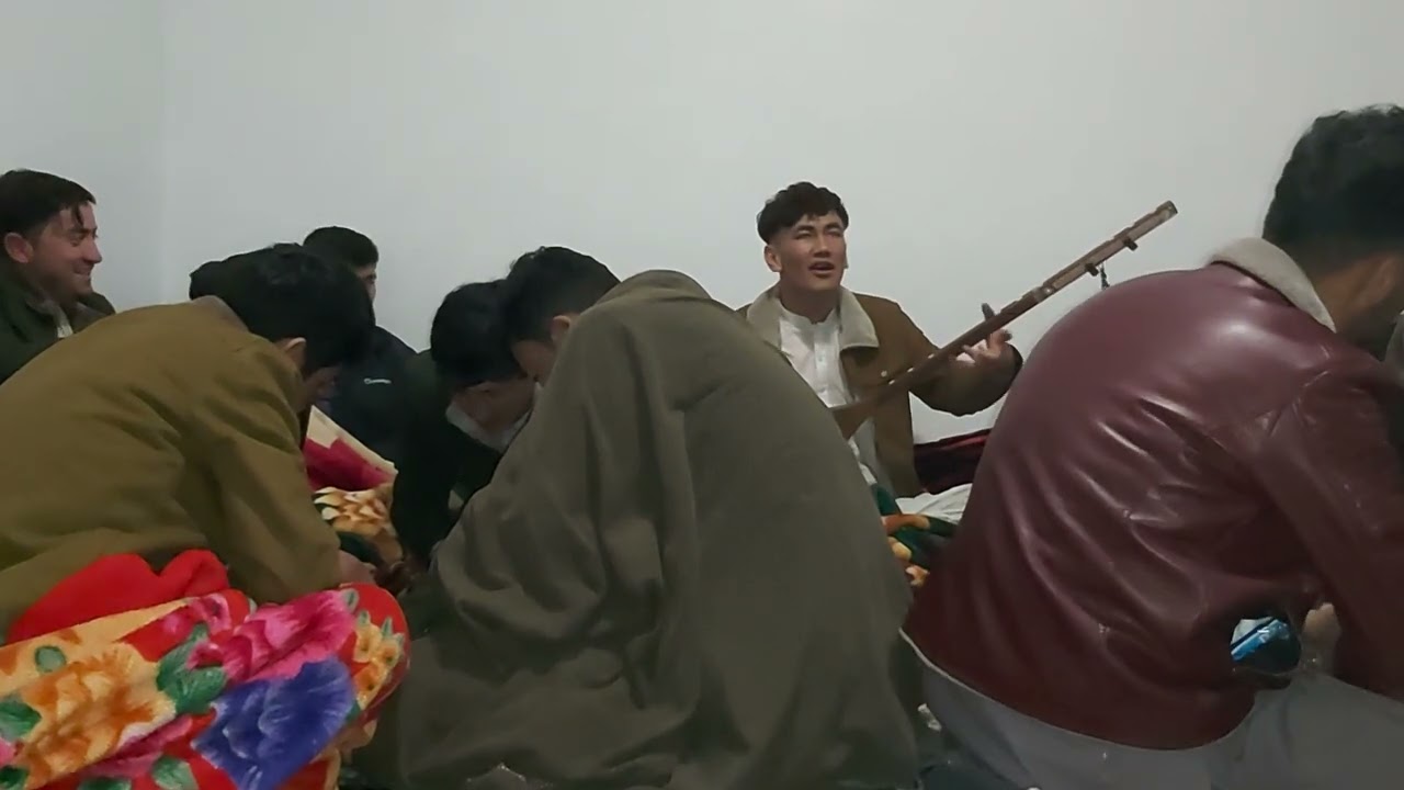 یک شب بامیزبانی عبدالمومین