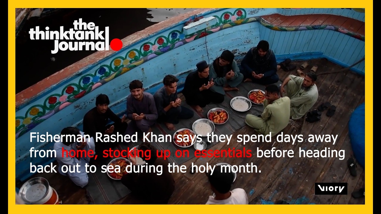 Pakistani Fishermen Break Ramadan Fast at Sea | Unique Iftar Tradition