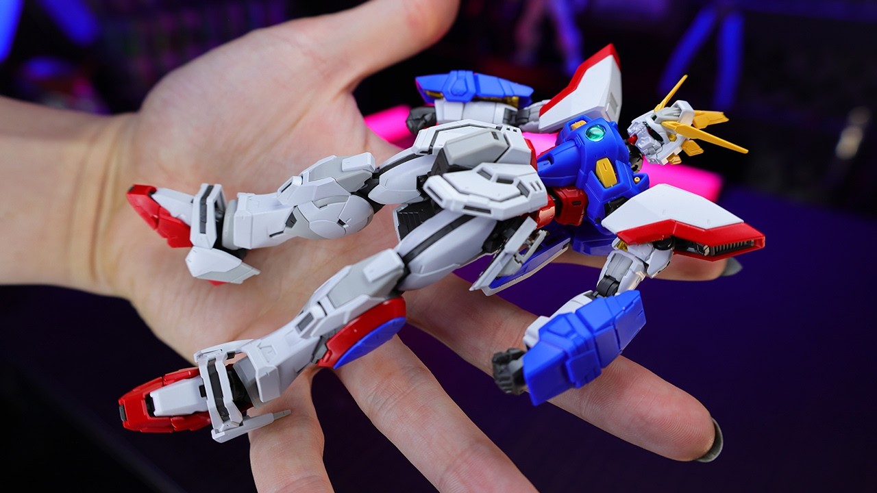 Building The Gunpla That Glows With An Awesome Power!