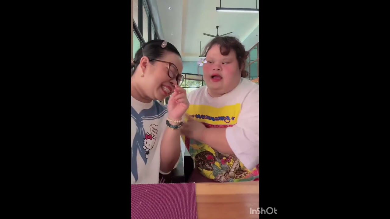 น้องหลินอยากให้แม่ตุ๊กกี้ทาปากแดง #น้องหลินพี่เบนซ์ #น้องหลินท่าขอนยาง #ตุ๊กกี้ 