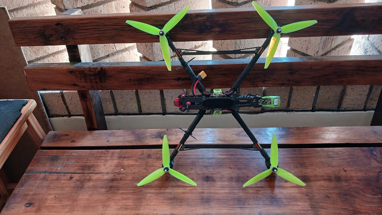 Getting a feel for the stretched 7" .. DJI 04 lite