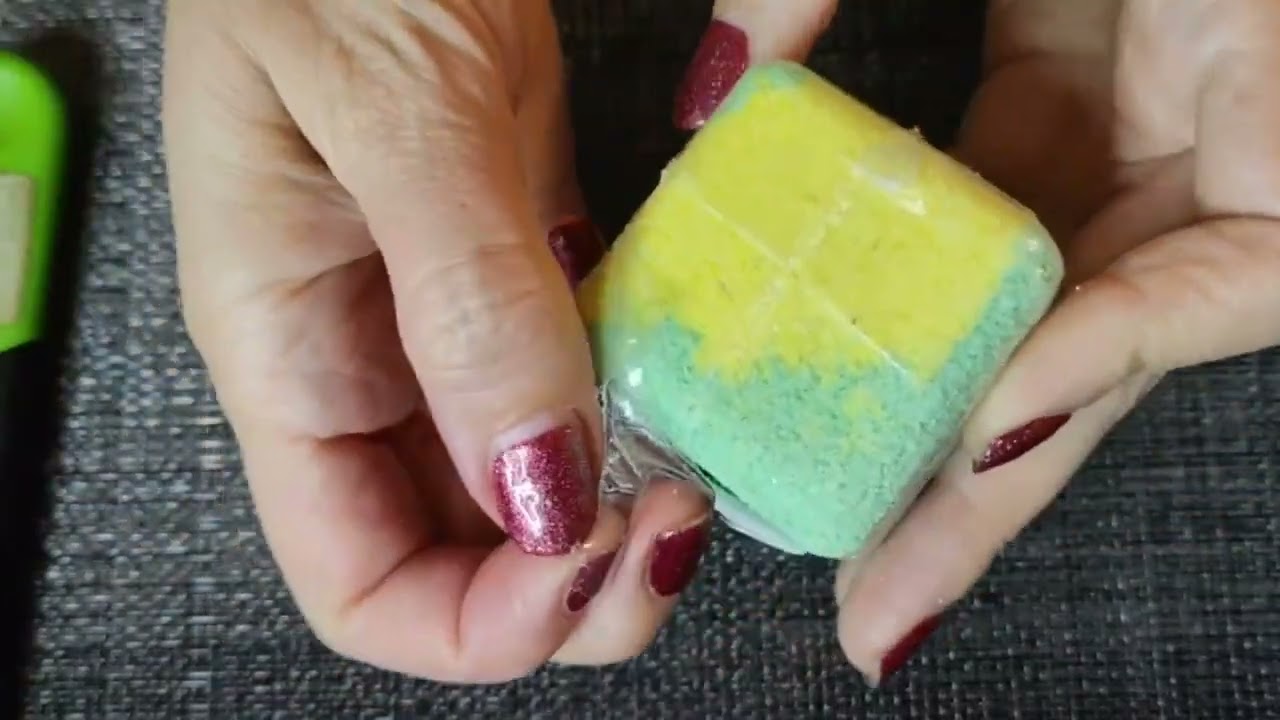 This hissing of salt bombs is fascinating! ASMR