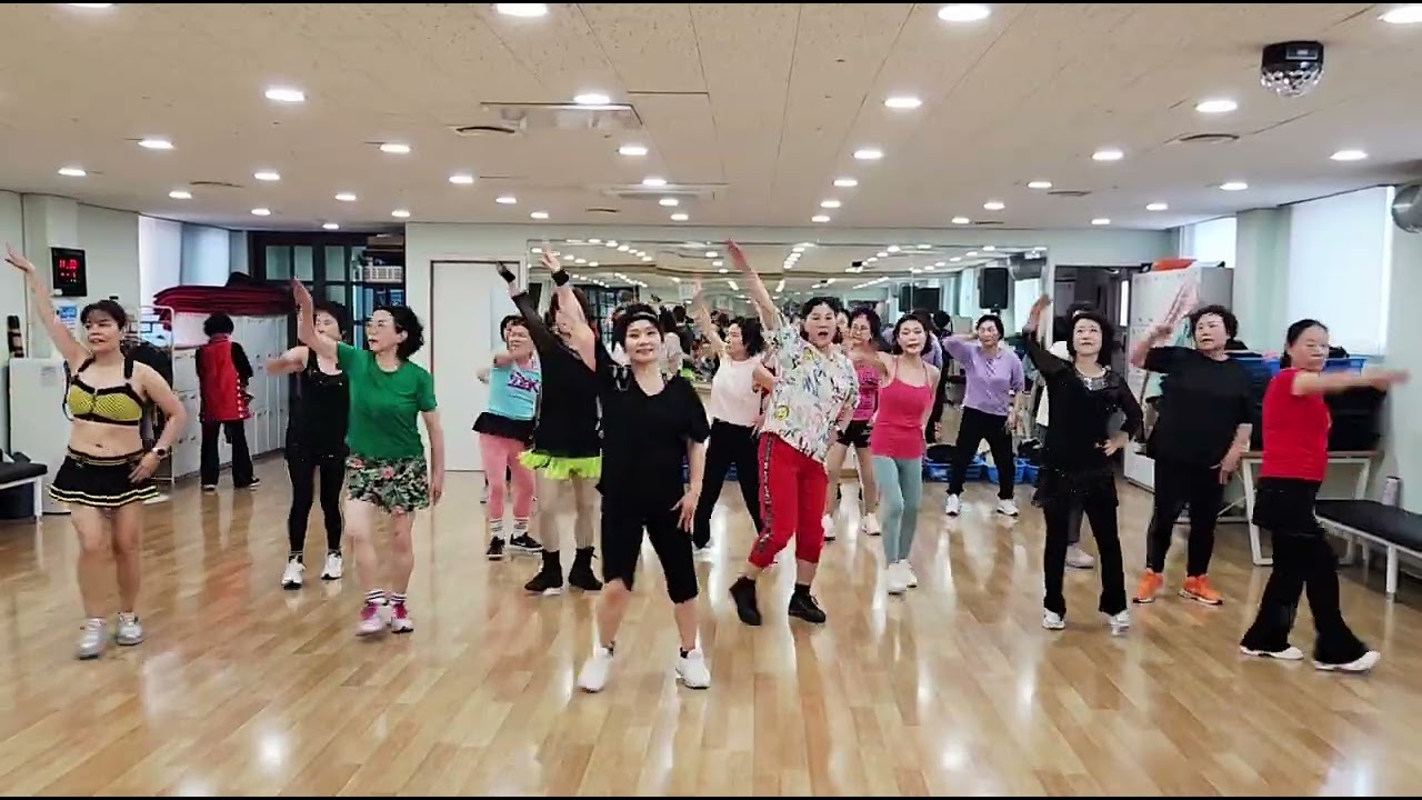   chilly cha cha 💕칠리차차~ (정면모드) #다이어트 댄스  # 에어로빅 