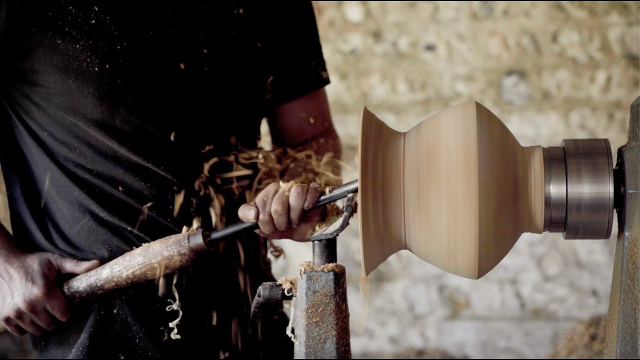 Welcome to the Ash & Plumb woodturning studio