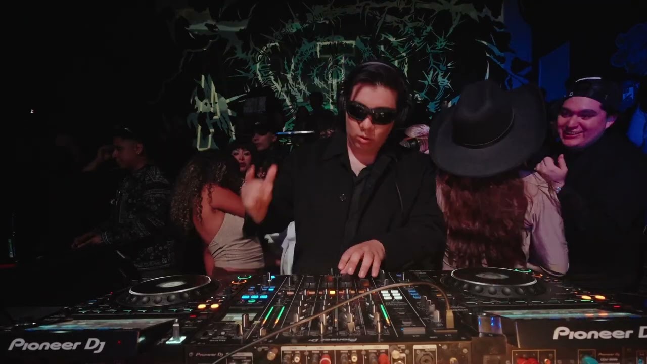 FRAX ASTRO SET NYE | OPEN FORMAT | Reggaeton, Dembow, electronica, Pop w/  @justneithan