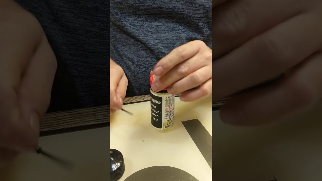 Removing tip from eliquid bottle