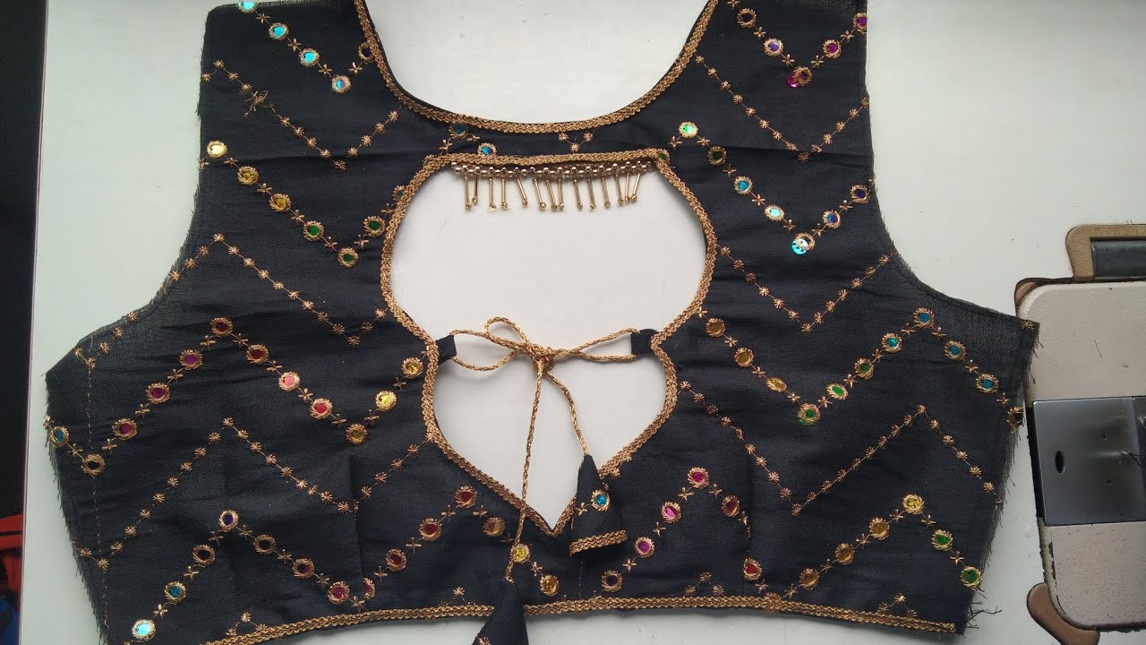 Beautiful blouse design in easy way #blouse #design #stitching 