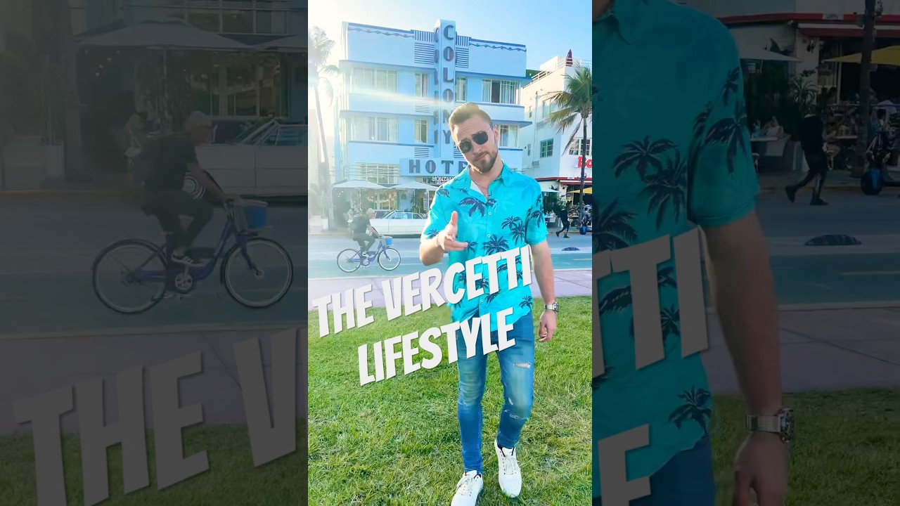 Tommy Vercetti (VercEddy) in Miami Beach Colony Hotel  #vicecity #ColonyHotel #Miami #southbeach
