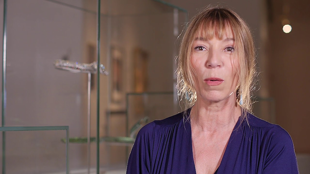 Le bijou vu par Victoire De Castellane | Medusa, Bijoux d'artistes |  Musée d'Art moderne