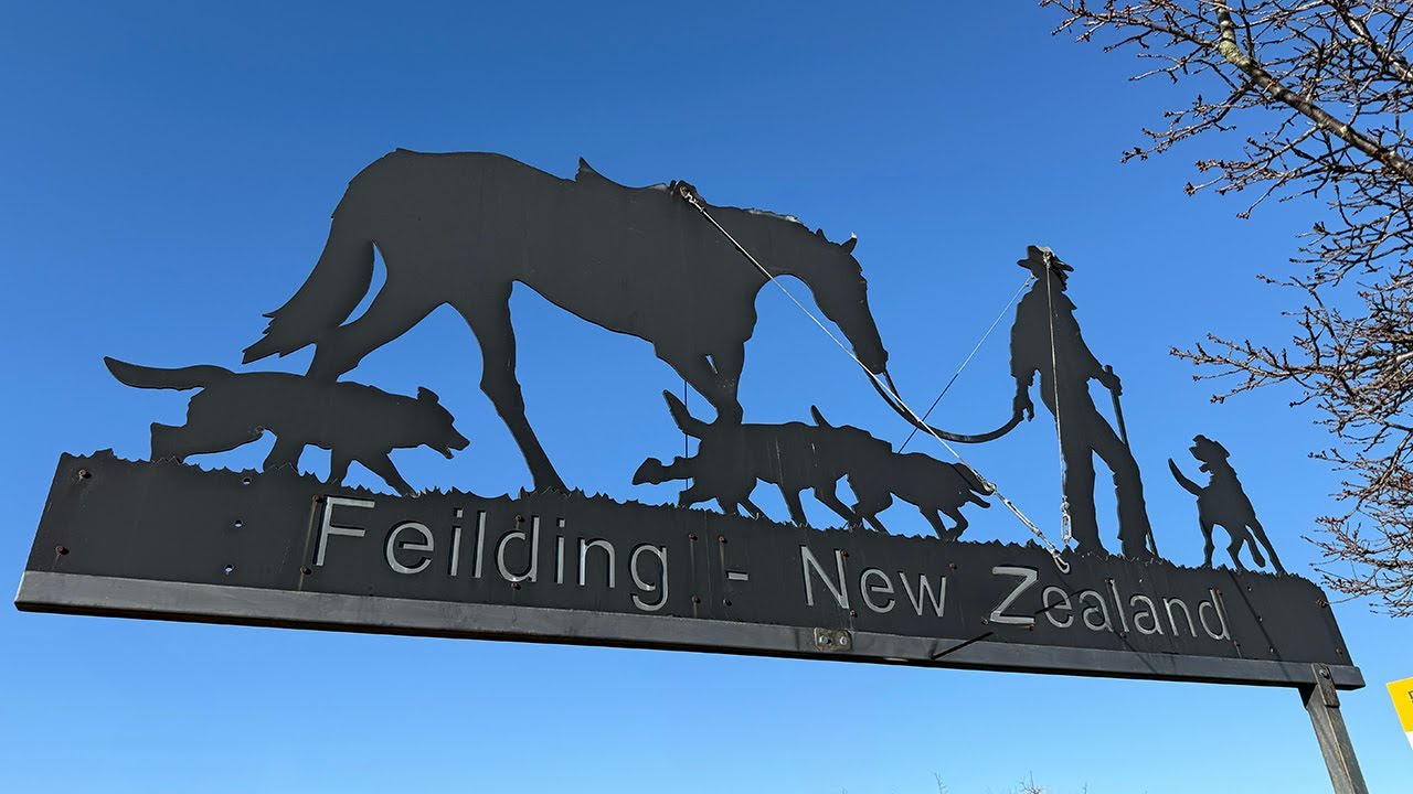 Walking Tour of Feilding, New Zealand | Charming Small Town Vibes