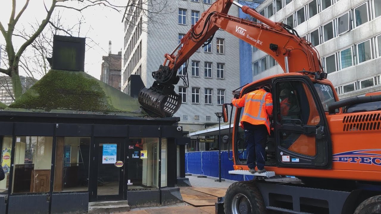 Sloop paviljoentjes Stadhuisplein van start