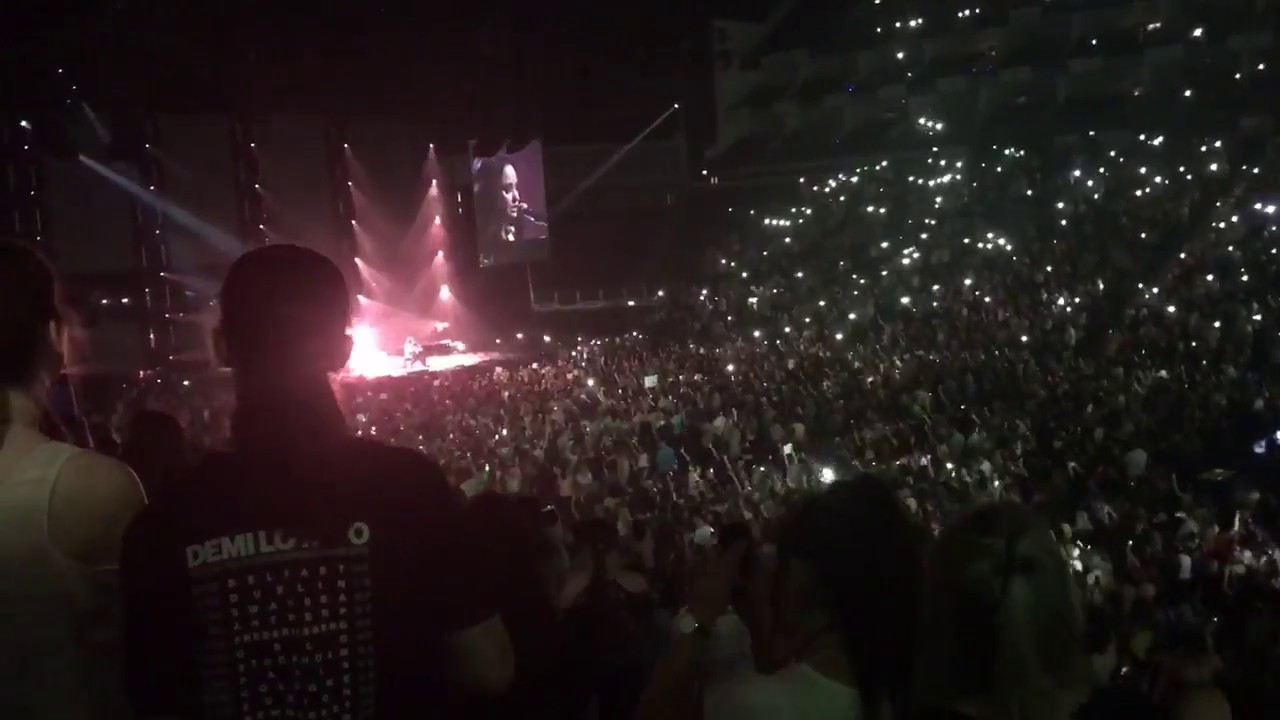 Demi Lovato Concert O2 Arena/ 25th June