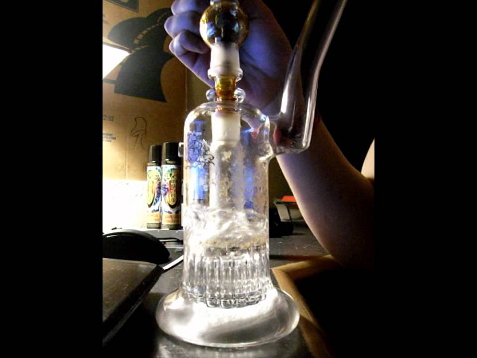 Dabbin the 15 Arm Leisure Glass Ltd. / El Hefe Collabo