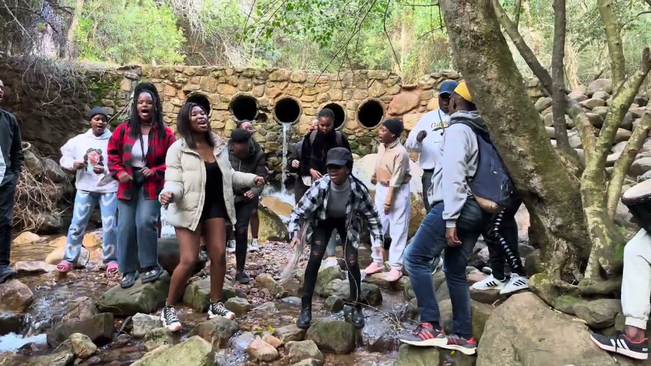 Thanda choir - Thando Lunjena (Full song)