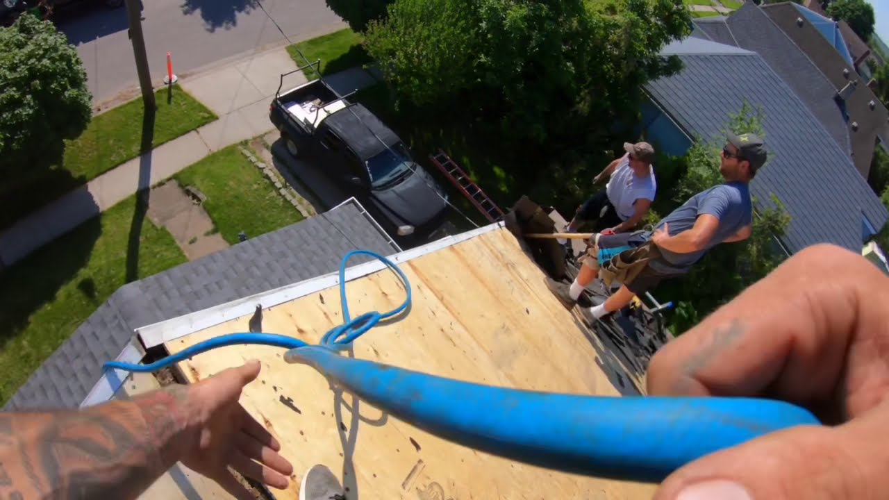 Day In The Life Of A Roofer POV!!