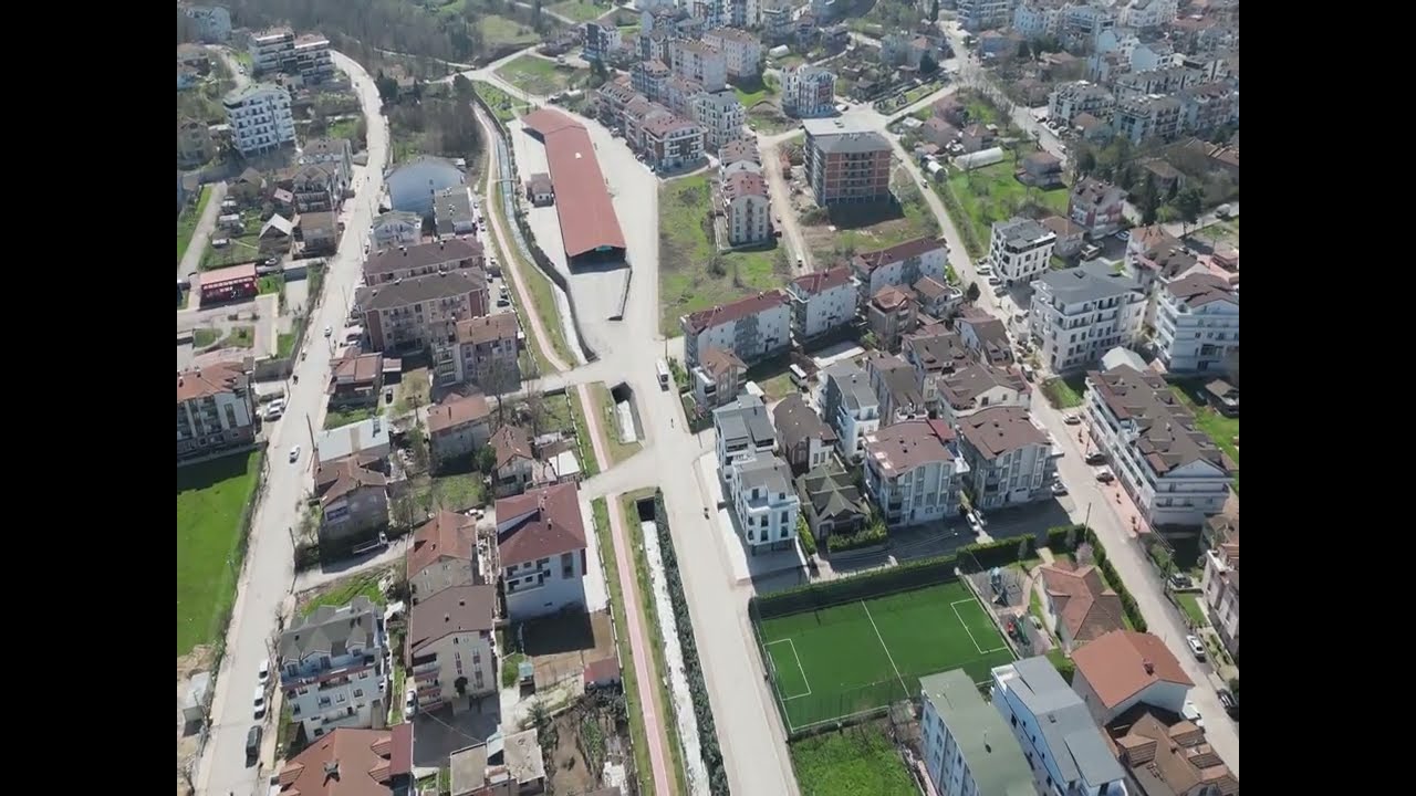 Kocaeli Başiskele havadan drone çekimi ..   trafik parkı ,pazaryeri marmara denizi , körfez ..