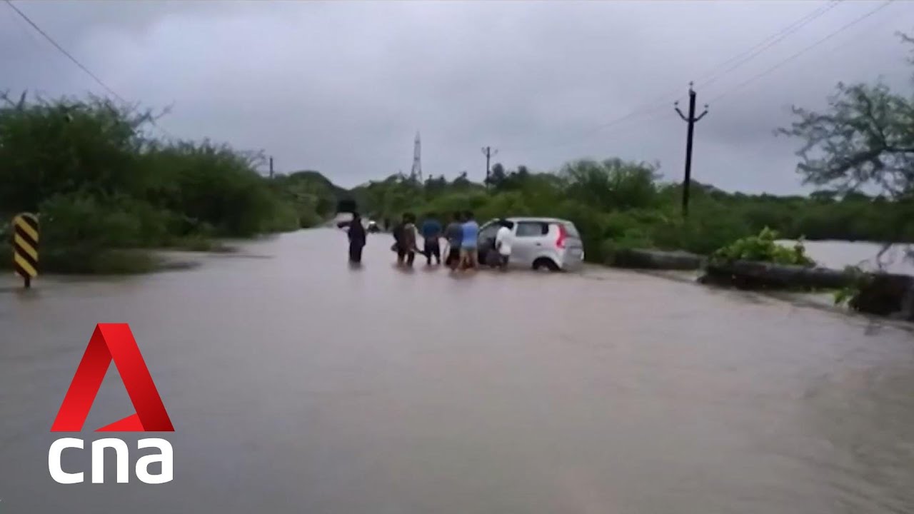 10 dead, more than 100 feared trapped in landslide in India