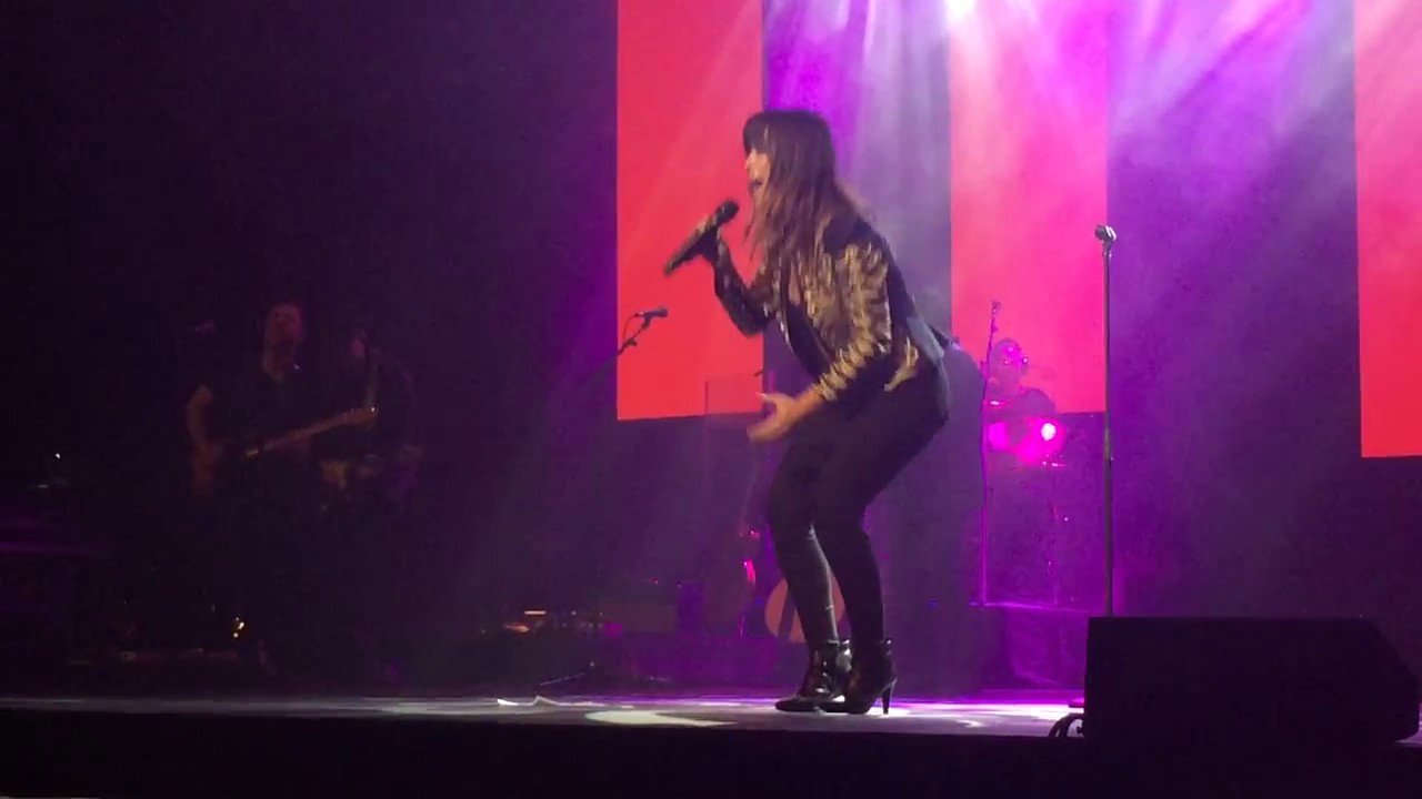 Vanesa Martín - Polvo de Mariposas  (Roquetas de Mar 25/02/2017)