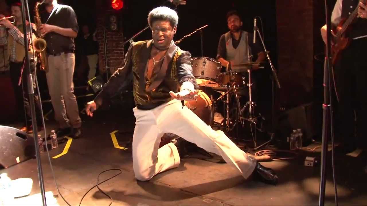 Charles Bradley - This love ain't big enough - live in Paris 07.2011