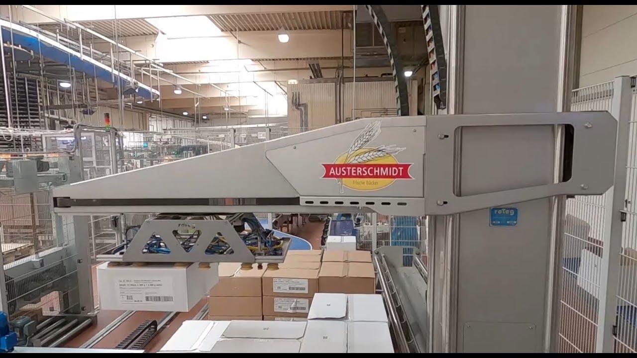 roTeg Palettierer bei Austerschmidt Frische Bäcker: Vollautomatischer Roboter mit Fördertechnik