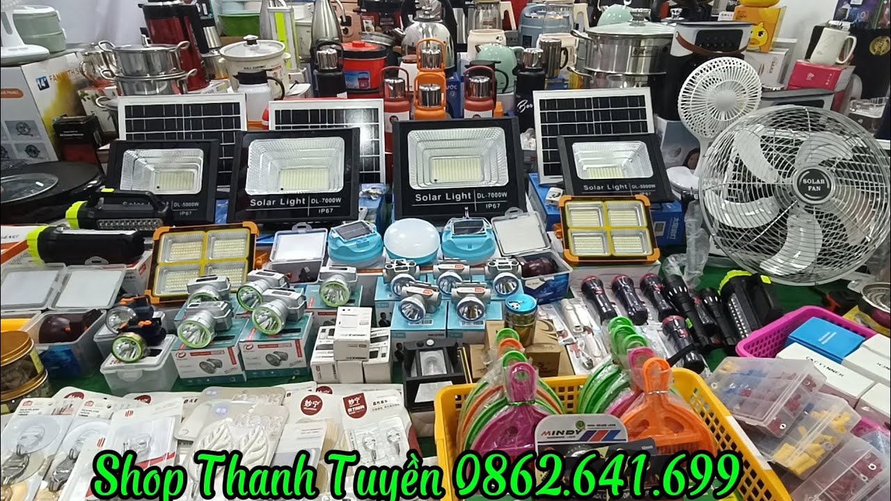 Các mẫu đèn led chiếu sáng sân vườn công suất 7000w đèn đội đầu chống nước đẹp quạt tích điện