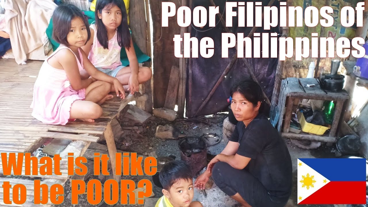 How is it Like to be Poor in the Philippines? Poor Filipino Children Just Eating Junk Food Chips