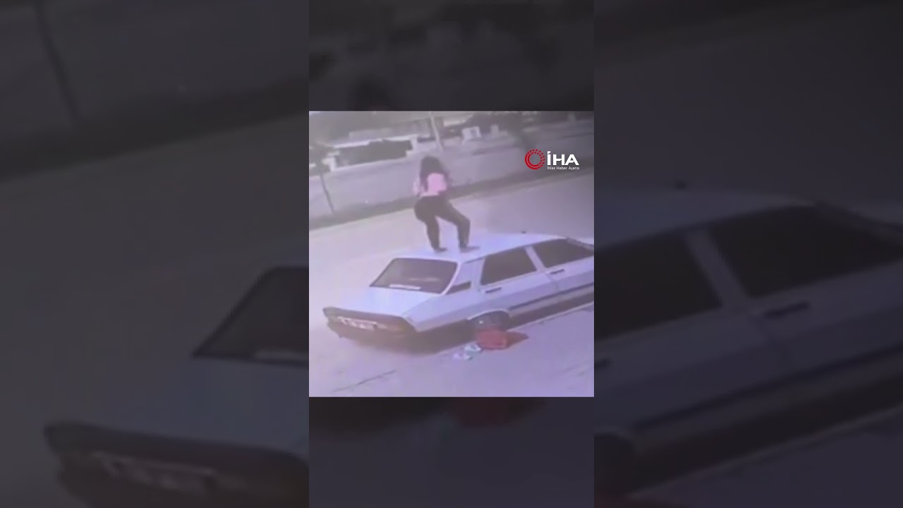 Adana&rsquo;da bir kadın otomobilin tavanına &ccedil;ıkıp dans etti #adana #dans #shorts