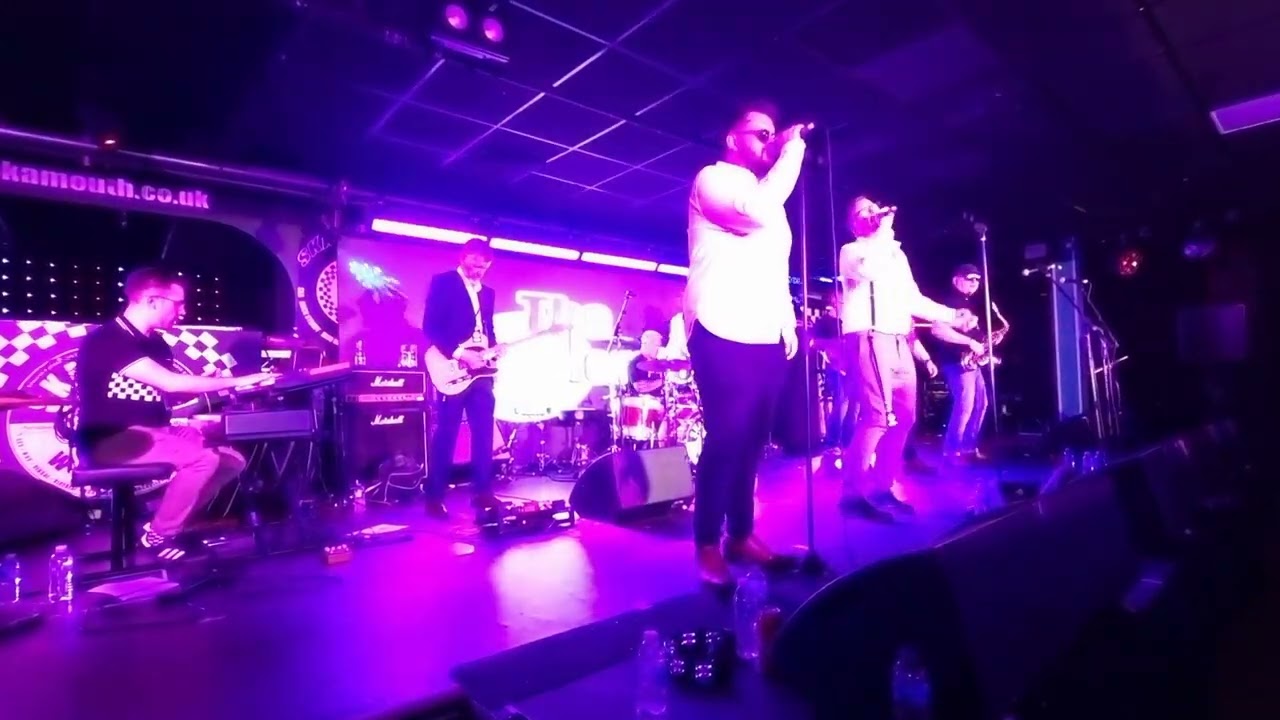Gangsters - The Moderators  - Skamouth