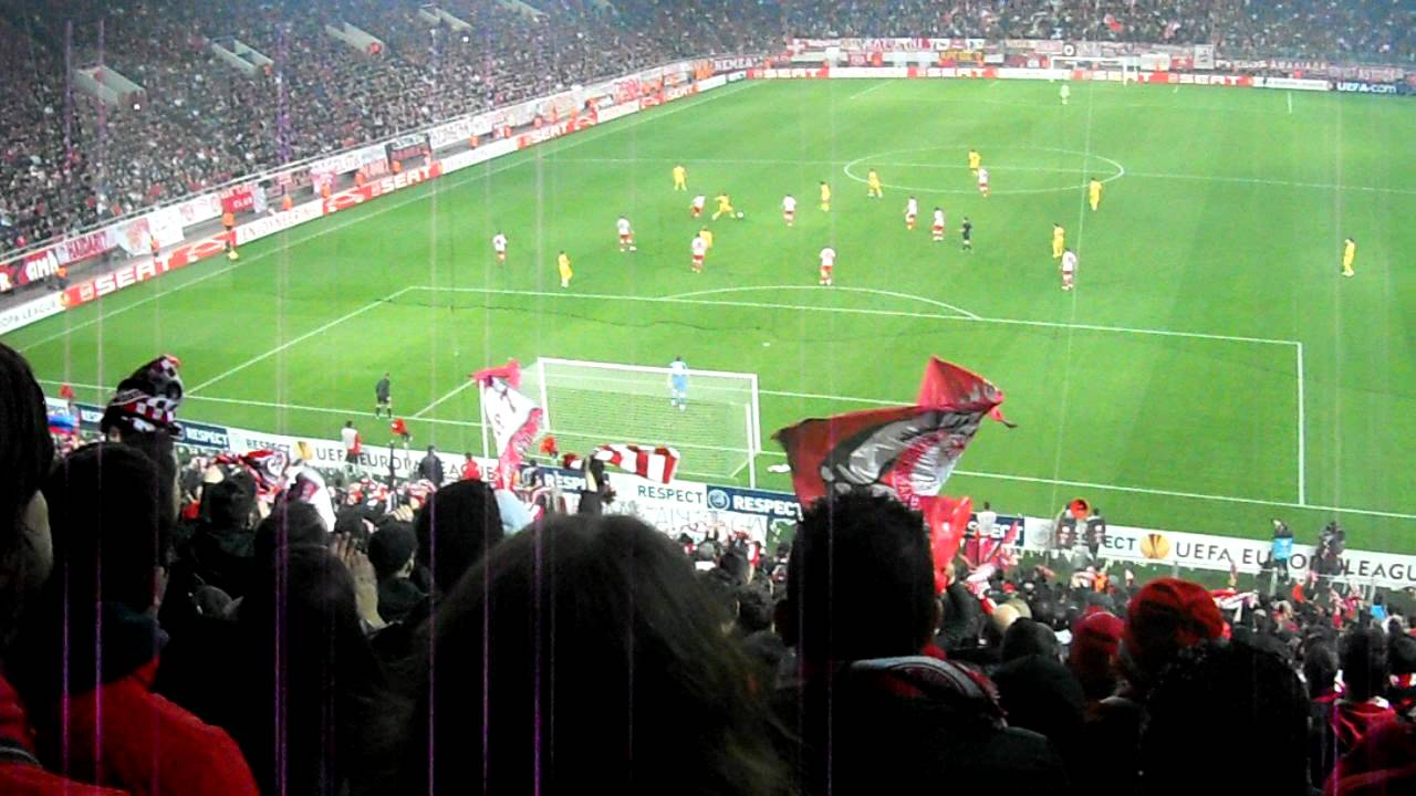 Θύρα 7 - Σε βλέπω και τρελένομαι!!