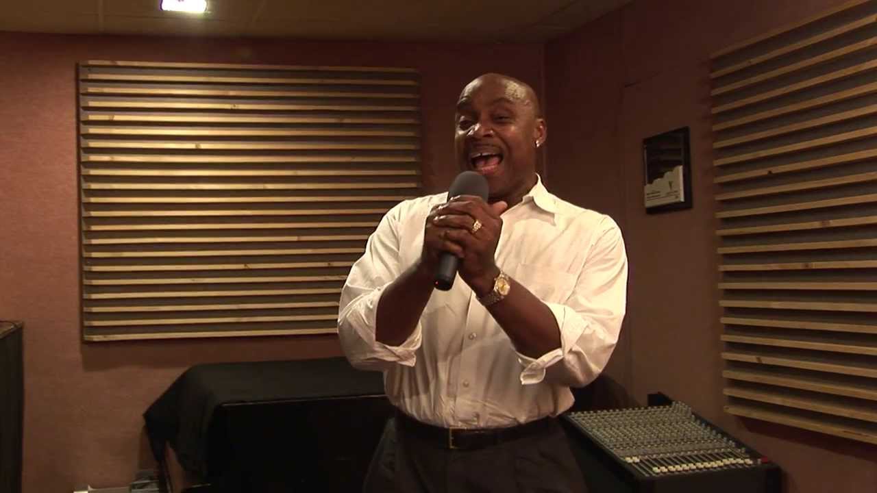 IVERY BELL sings MOTOWN