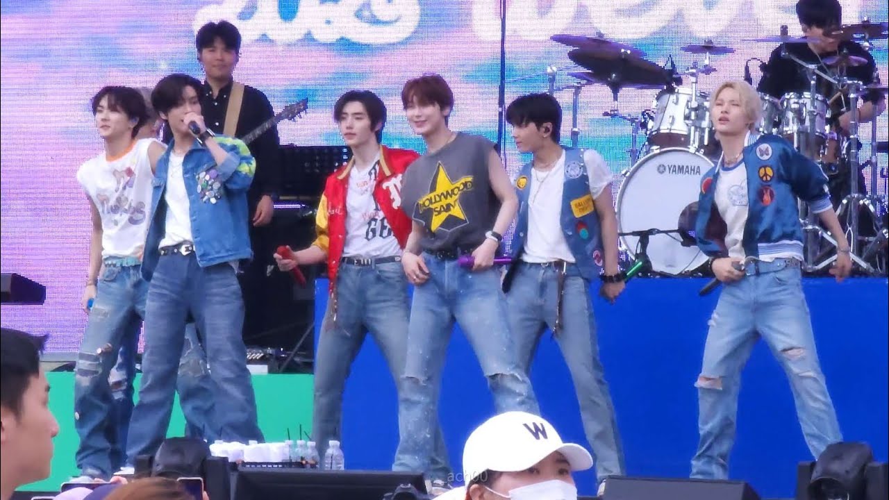 230610 Weverse con 엔하이픈 (ENHYPEN) - Tamed - Dashed (4k 직캠)