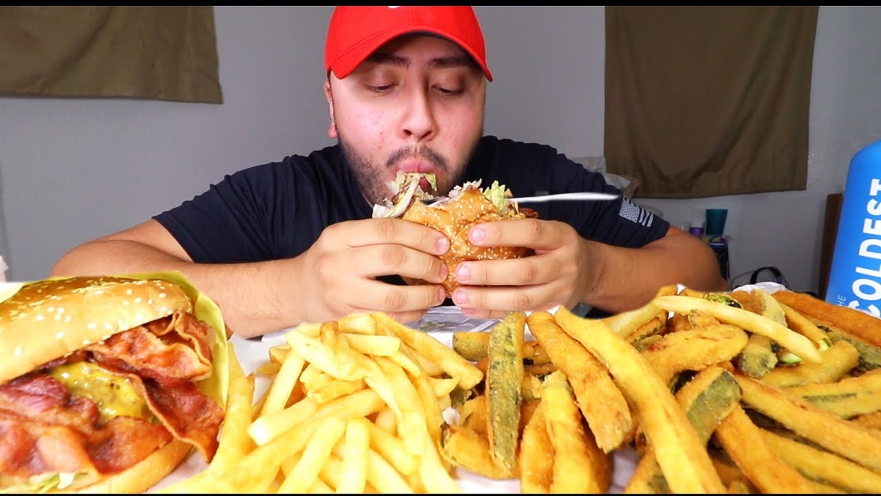BurgerTown | Double Bacon Cheeseburger + Fried Zucchini MUKBANG