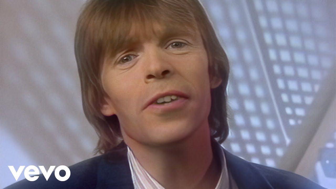 Pierre Bachelet - Embrasse-la (Clip officiel)