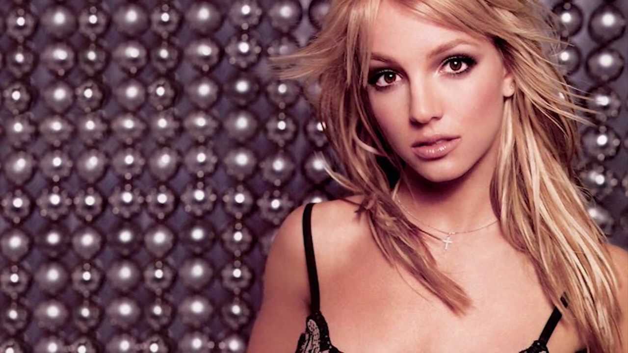 Julie A. Fast Talks About Britney Spears and Bipolar Disorder