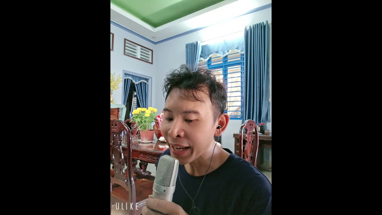 Kháng giã thật ngỡ ngàn khi anh ấy cất giọng lên