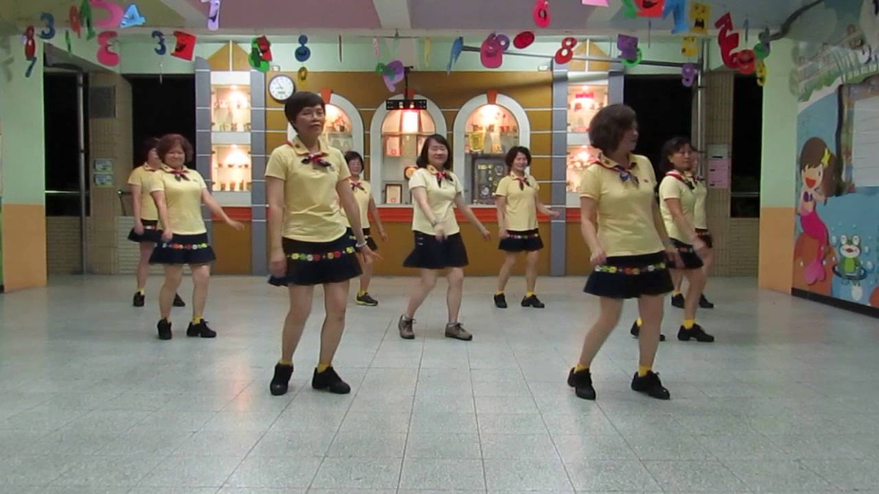 Raindrops keep falling on my head line dance 雨中小霸王