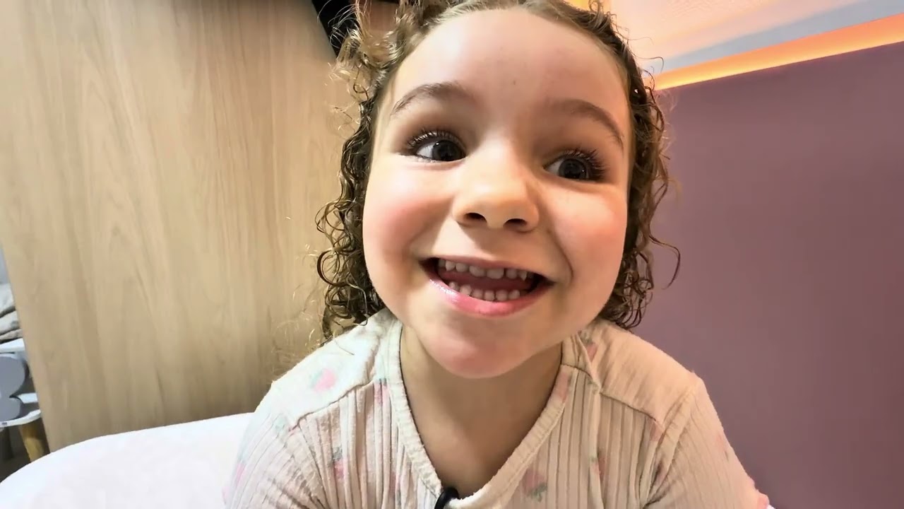 UM NOVO VILÃO DO CANAL | *encontramos um livro que responde perguntas*