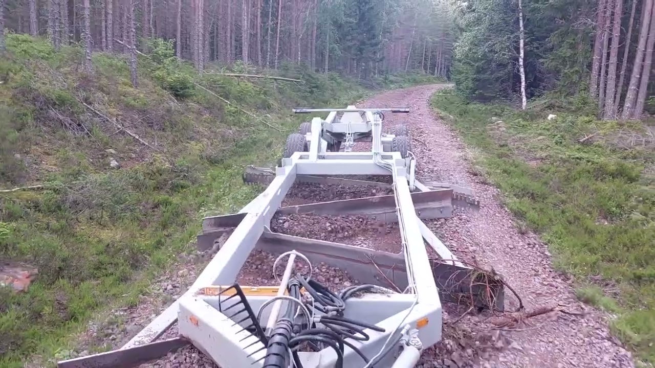 Väghyvling Sollerö utskog juli 2023