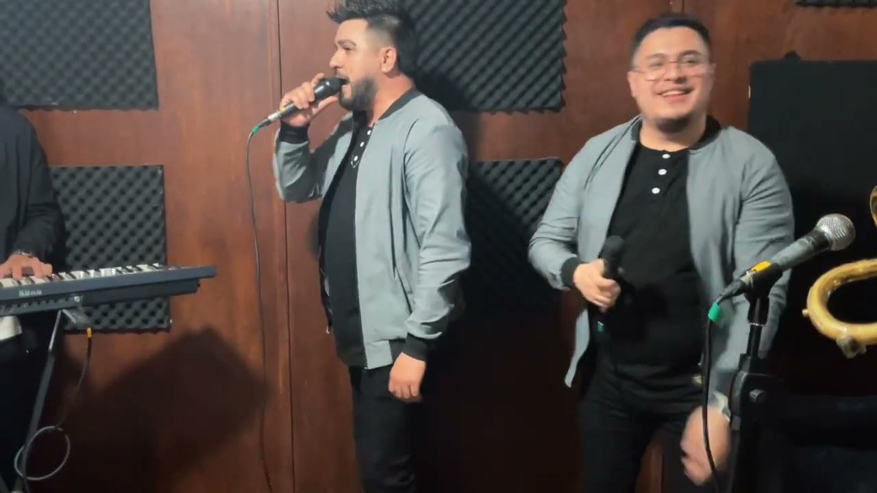 LATIN PLENA - ENGANCHADOS 10 AÑOS