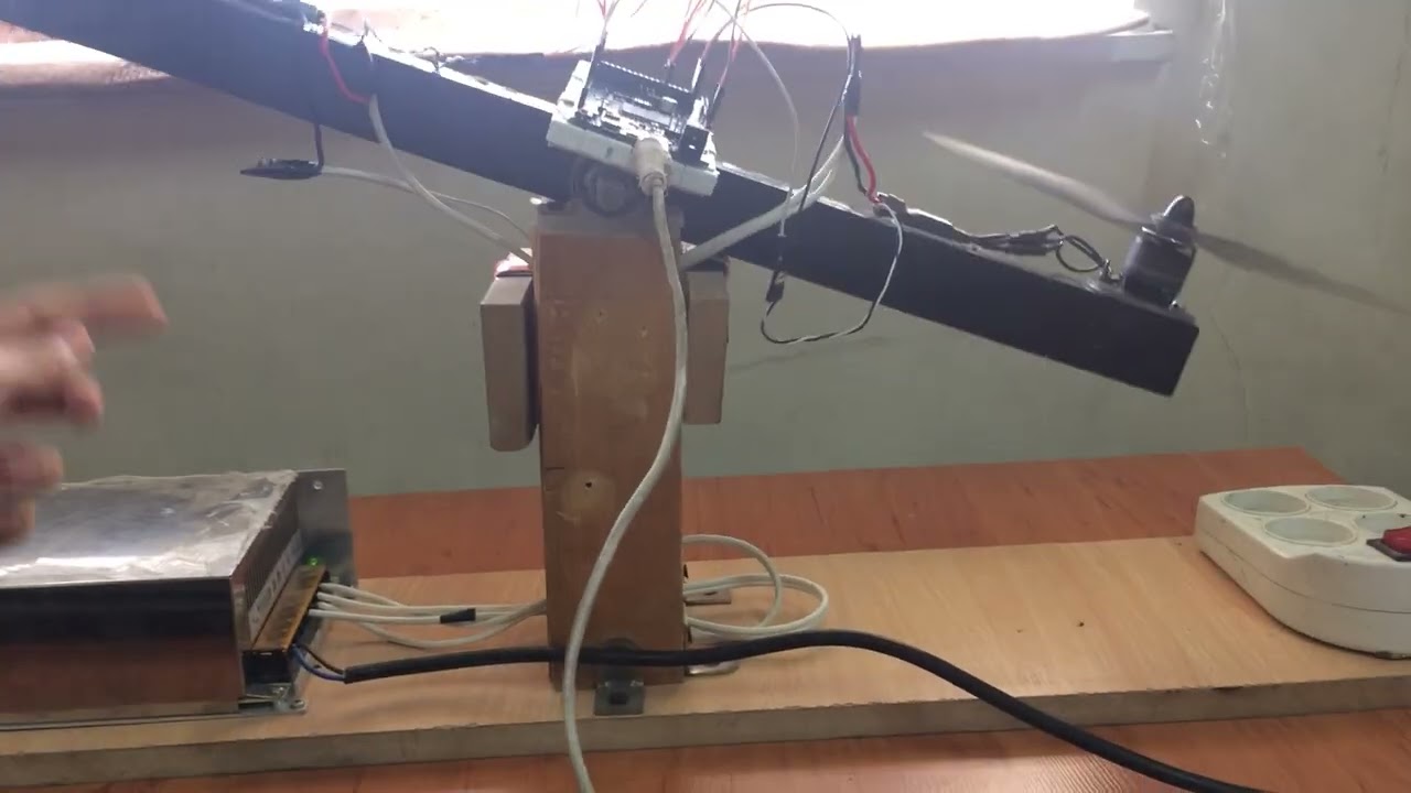 Dual-rotor test-bed Roll angle stabilization