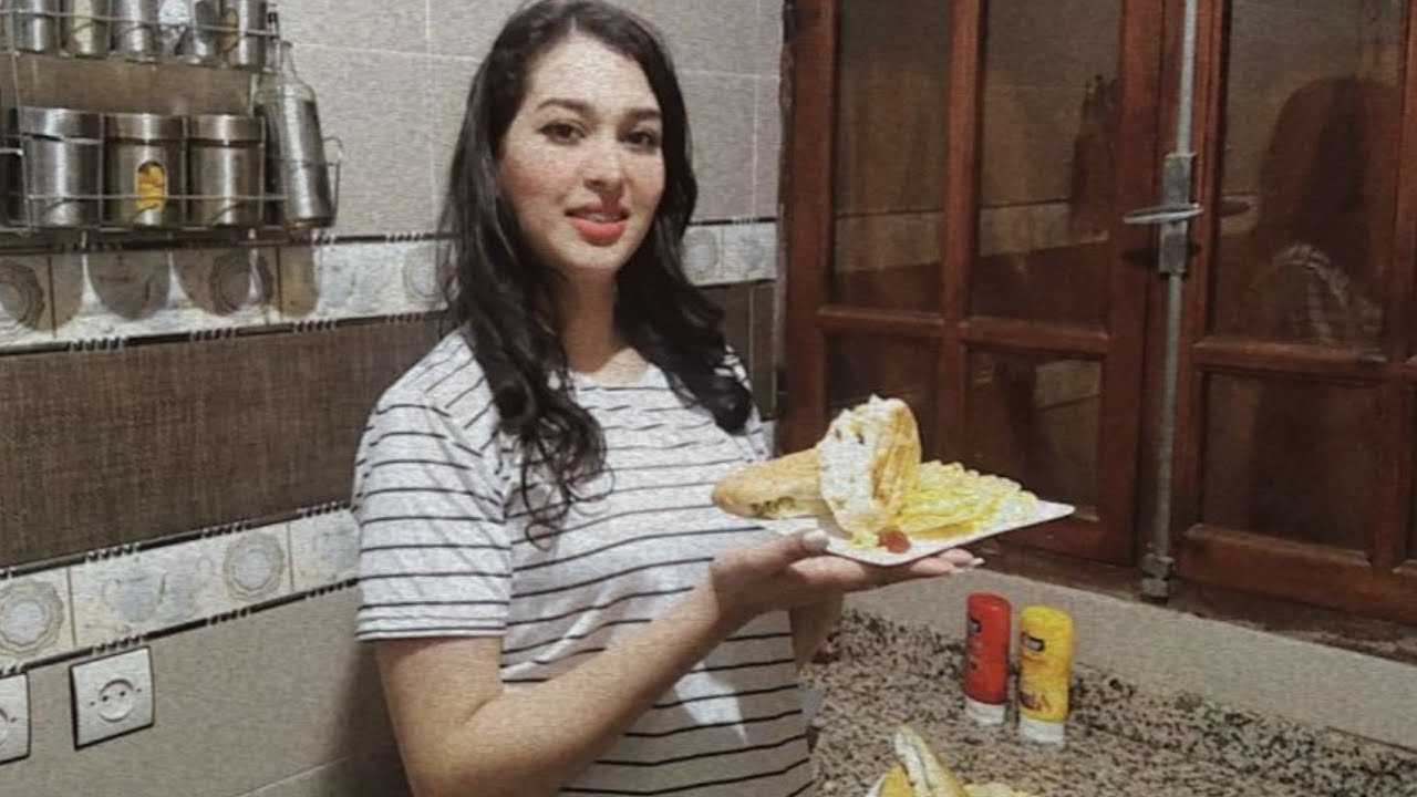 فين غبرت 🤔بديت فدارنا وكملت عند اختي ،كيكة رائعة جداً 😍إقتراح للعشاء سهل صحي ولذييذ👌