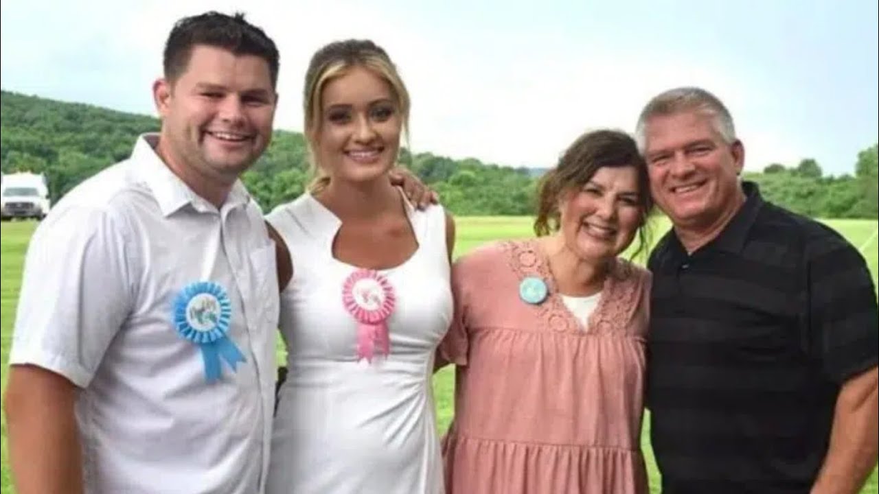 Nathan & Esther Bates Reveal First Baby&rsquo;s Gender & Name