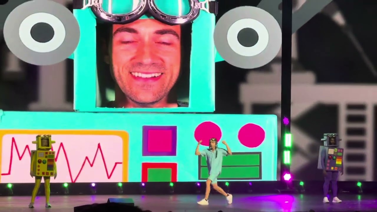 Danny Go live. Robot Dance. LA, Peacock theater. Aug 10, 2025.
