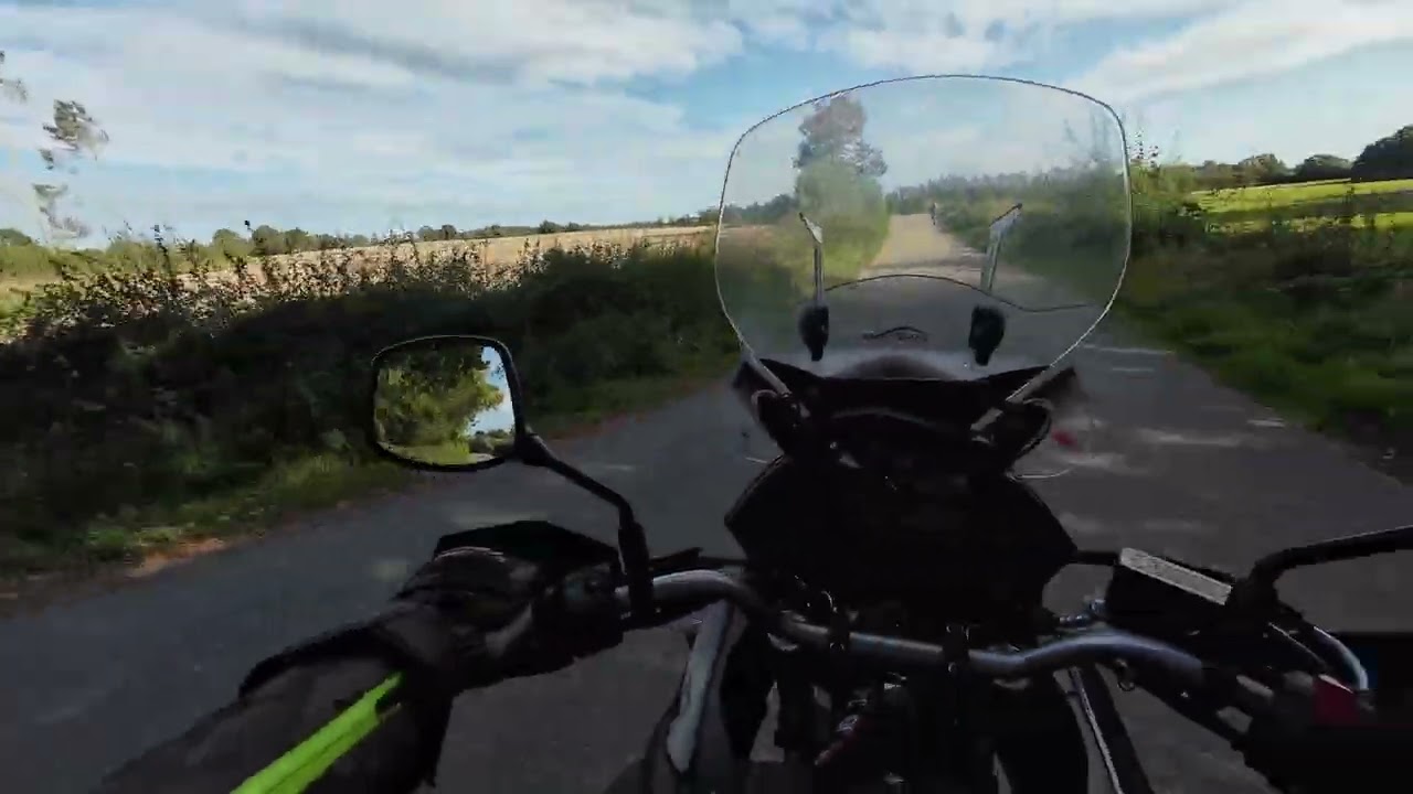 Landfahrt über die Dörfer mit der SUZUKI V-STROM 650