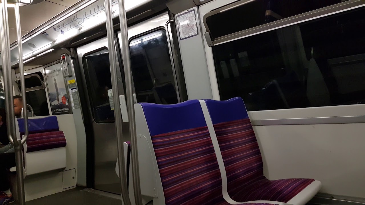( Métro Ligne 13 ) Trajet à bord d'un MF77 Puissante accélération de 0:31 à 0:54!!